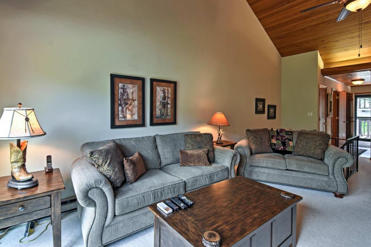 Beech Mountain Condo With Balcony, Walk To Resort! ภายนอก รูปภาพ